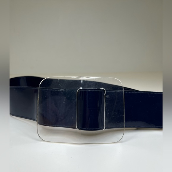 Designer unknown vintage navy with clear loose sight buckle belt. - Picture 3 of 4